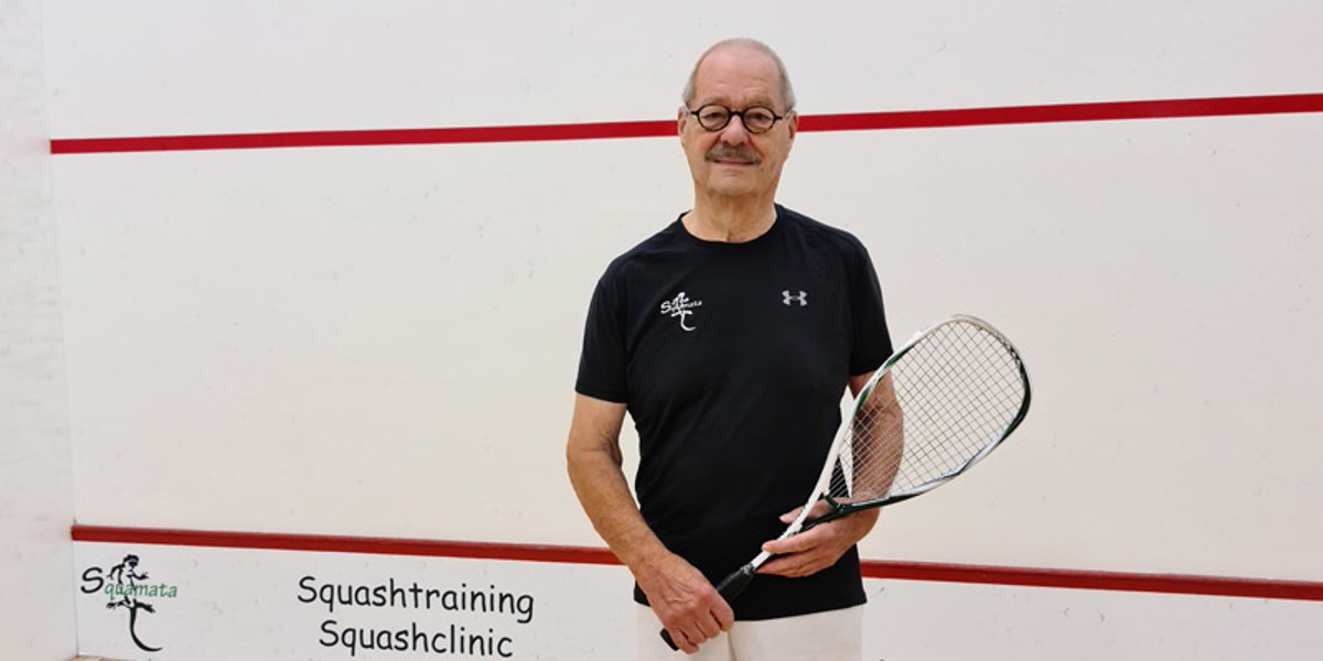 81 jaar en nog drie keer per week squashen: ‘Gewoon doorgaan!’