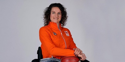 Jitske Visser in atletencommissie Internationaal Paralympisch Comité