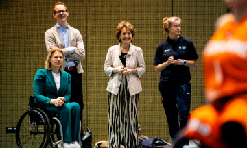 Prinses Margriet bezoekt paralympische sporters TeamNL op Papendal