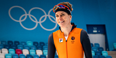 Ireen Wüst ontvangt Fanny Blankers-Koen Carrièreprijs