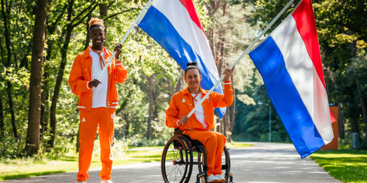 Carina de Rooij en Daniel Abraham Gebru vlaggendragers paralympisch TeamNL