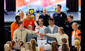 TeamNL Moves trapt nieuw seizoen af met 1.000 scholieren in Hoogeveen