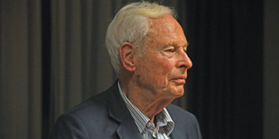 Oud-directeur en erelid NOC*NSF Wim de Heer overleden