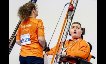 Topsport met een spierziekte: Thomas (24) bewijst dat het kan